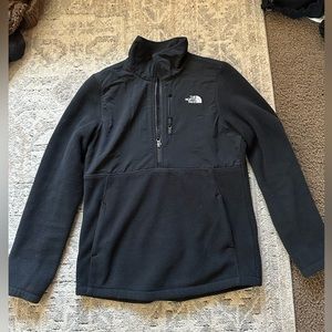 North Face 1/4 zip pullover
